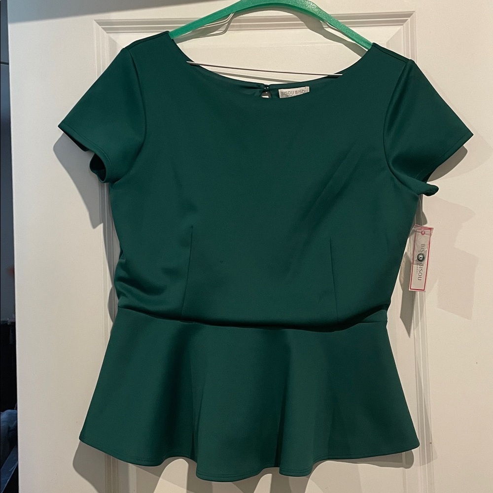 Bisou Bisou Emerald Green Peplum Short Sleeve Top
